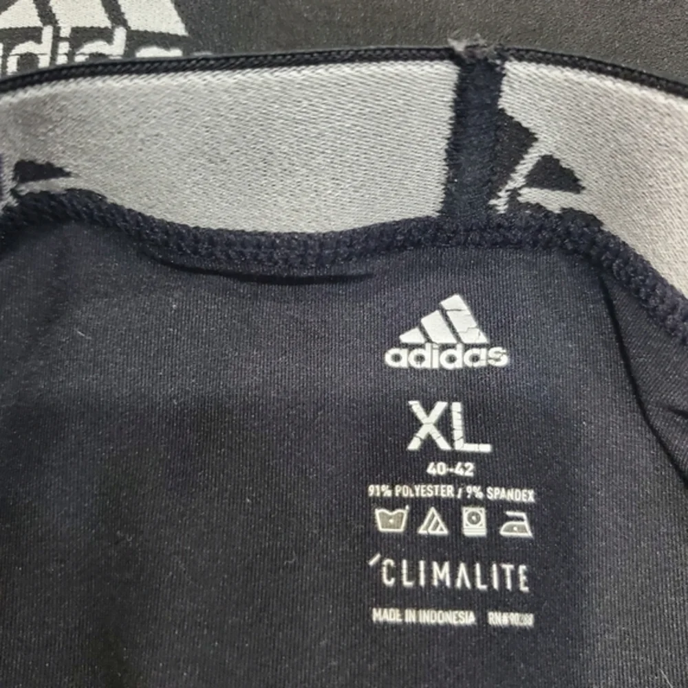 Adidas boxers‎